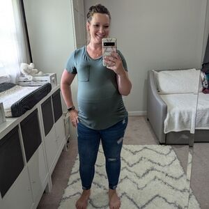 Distressed maternity jeans M